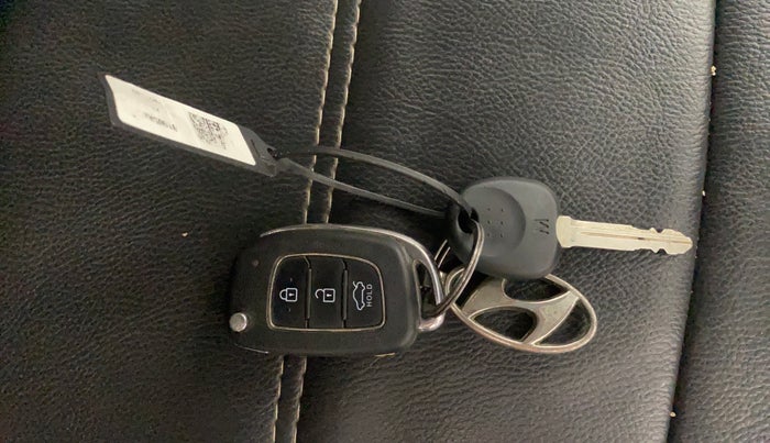 2022 Hyundai GRAND I10 NIOS SPORTZ AMT 1.2 KAPPA VTVT, Petrol, Automatic, 54,956 km, Key Close Up