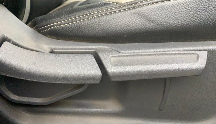 2022 Hyundai GRAND I10 NIOS SPORTZ AMT 1.2 KAPPA VTVT, Petrol, Automatic, 54,956 km, Driver Side Adjustment Panel