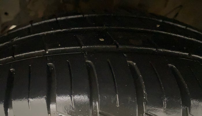 2022 Hyundai GRAND I10 NIOS SPORTZ AMT 1.2 KAPPA VTVT, Petrol, Automatic, 54,956 km, Left Front Tyre Tread