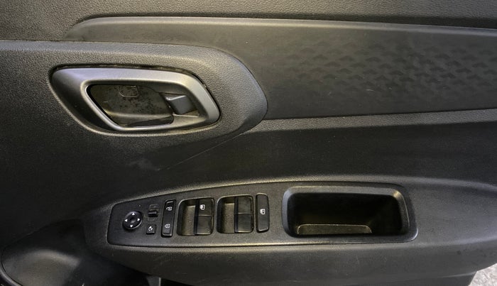 2023 Hyundai EXTER SX (O) CONNECT, Petrol, Manual, 54,026 km, Driver Side Door Panels Control