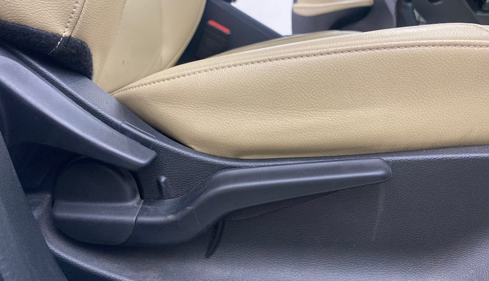 2021 Honda City 1.5L I-VTEC ZX, Petrol, Manual, 27,947 km, Driver Side Adjustment Panel