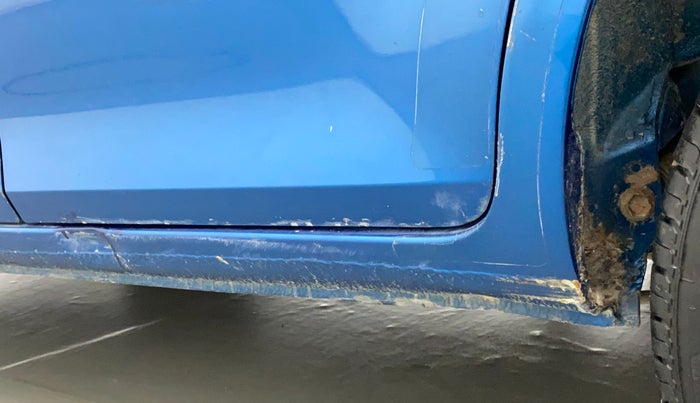2017 Maruti IGNIS DELTA 1.2, Petrol, Manual, 70,693 km, Left running board - Slight discoloration