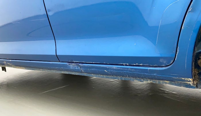 2017 Maruti IGNIS DELTA 1.2, Petrol, Manual, 70,693 km, Left running board - Slightly dented