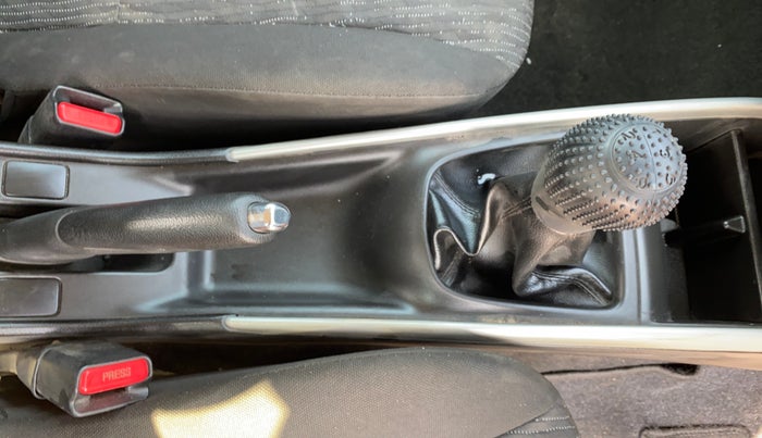 2016 Maruti Baleno ALPHA PETROL 1.2, Petrol, Manual, 86,076 km, Gear Lever