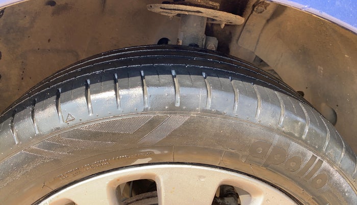 2016 Maruti Baleno ALPHA PETROL 1.2, Petrol, Manual, 86,076 km, Right Front Tyre Tread