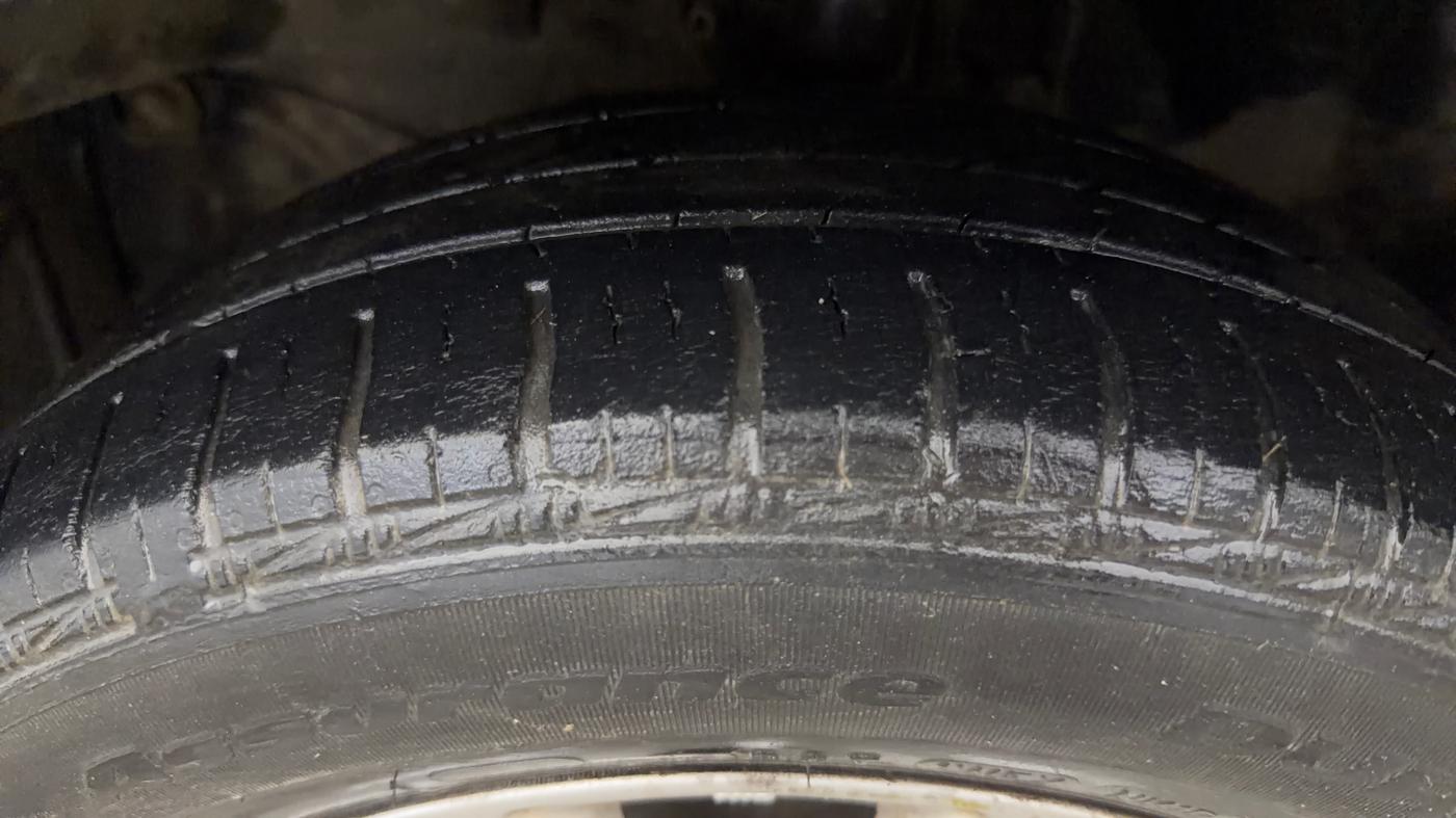 2015 Honda Amaze 1.2L I-VTEC VX, Petrol, Manual, 95,643 km, Left Front Tyre Tread