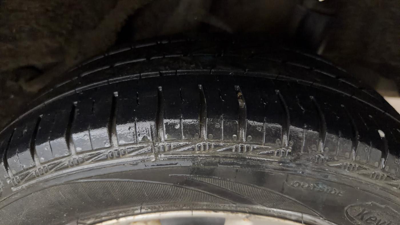 2015 Honda Amaze 1.2L I-VTEC VX, Petrol, Manual, 95,643 km, Left Rear Tyre Tread