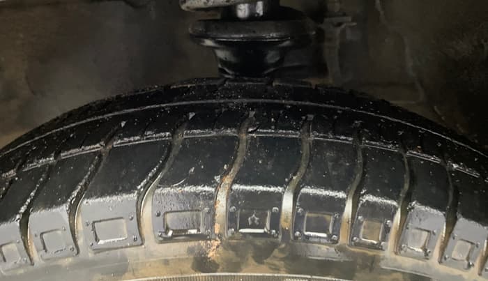 2017 Maruti Alto 800 LXI, Petrol, Manual, 44,145 km, Left Front Tyre Tread