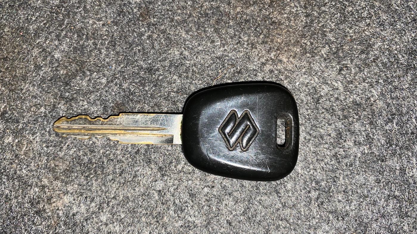 2017 Maruti Alto 800 LXI, Petrol, Manual, 44,145 km, Key Close Up