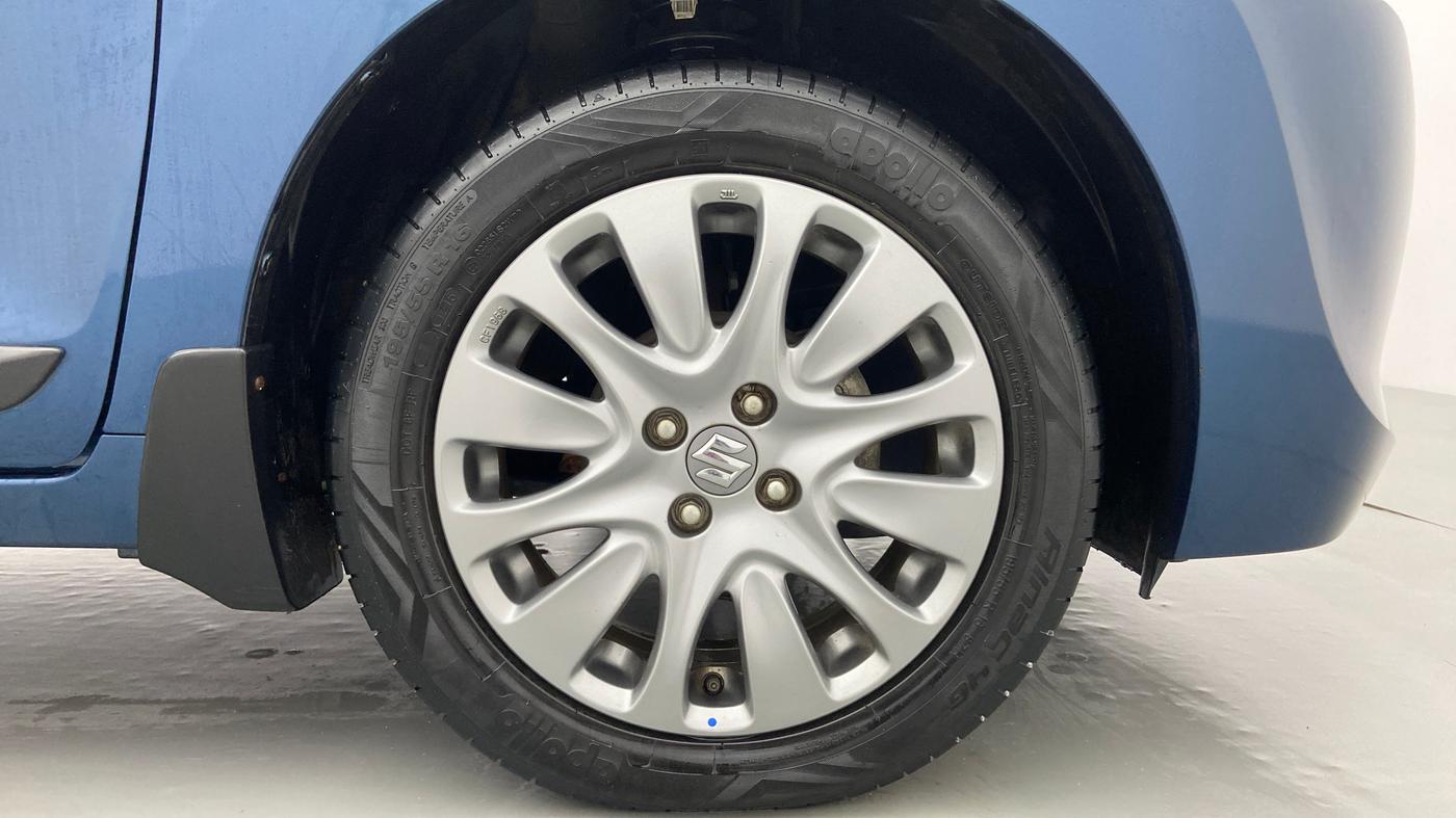 2016 Maruti Baleno ALPHA 1.2 K12, Petrol, Manual, 17,625 km, Right Front Wheel