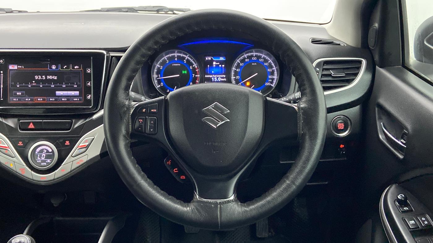 2016 Maruti Baleno ALPHA 1.2 K12, Petrol, Manual, 17,625 km, Steering Wheel Close Up