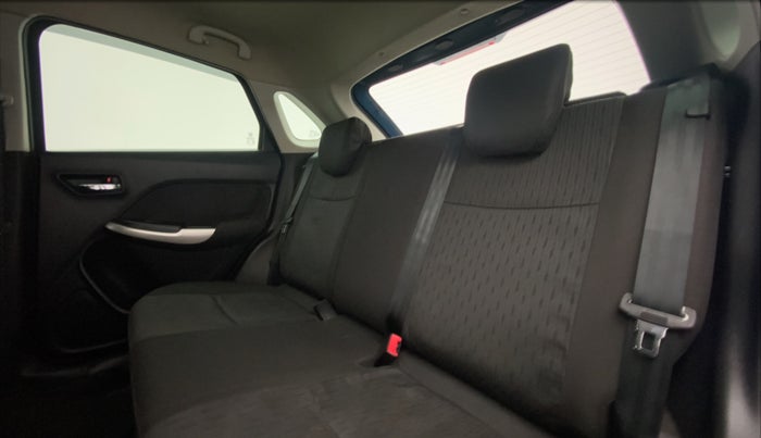 2016 Maruti Baleno ALPHA 1.2 K12, Petrol, Manual, 17,625 km, Right Side Rear Door Cabin