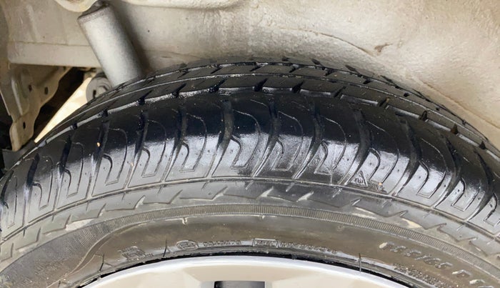 2014 Maruti Wagon R 1.0 VXI, CNG, Manual, 69,071 km, Right Rear Tyre Tread