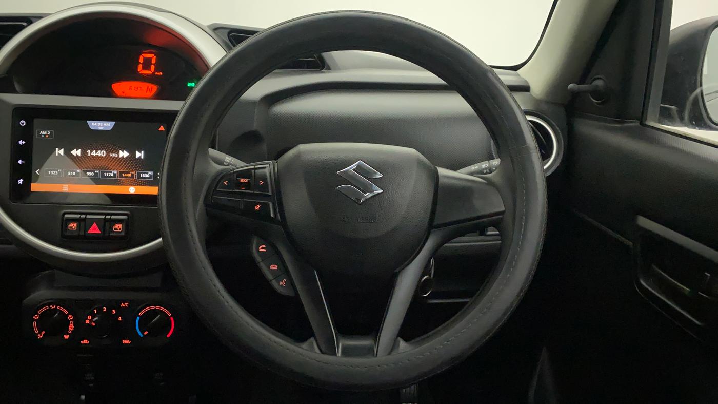 2020 Maruti S PRESSO VXI PLUS AMT, Petrol, Automatic, 6,197 km, Steering Wheel Close Up