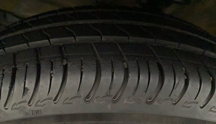 2020 Maruti S PRESSO VXI PLUS AMT, Petrol, Automatic, 6,197 km, Right Front Tyre Tread
