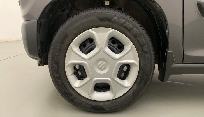 2020 Maruti S PRESSO VXI PLUS AMT, Petrol, Automatic, 6,197 km, Left Front Wheel