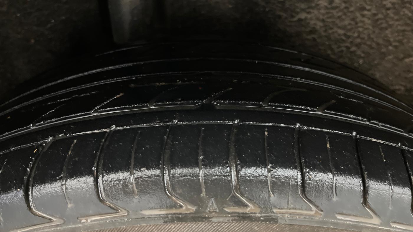 2016 Ford Ecosport TITANIUM 1.5L PETROL AT, Petrol, Automatic, 98,779 km, Right Rear Tyre Tread