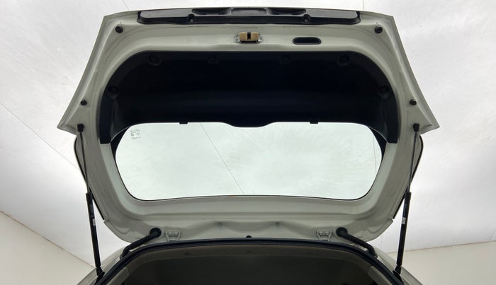 2015 Maruti Swift VDI ABS, Diesel, Manual, 1,07,229 km, Boot Door Open