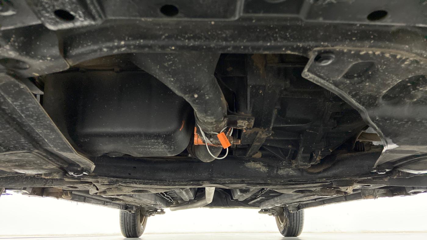 2015 Maruti Swift VDI ABS, Diesel, Manual, 1,07,229 km, Front Underbody