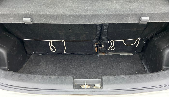 2015 Maruti Swift VDI ABS, Diesel, Manual, 1,07,229 km, Boot Inside