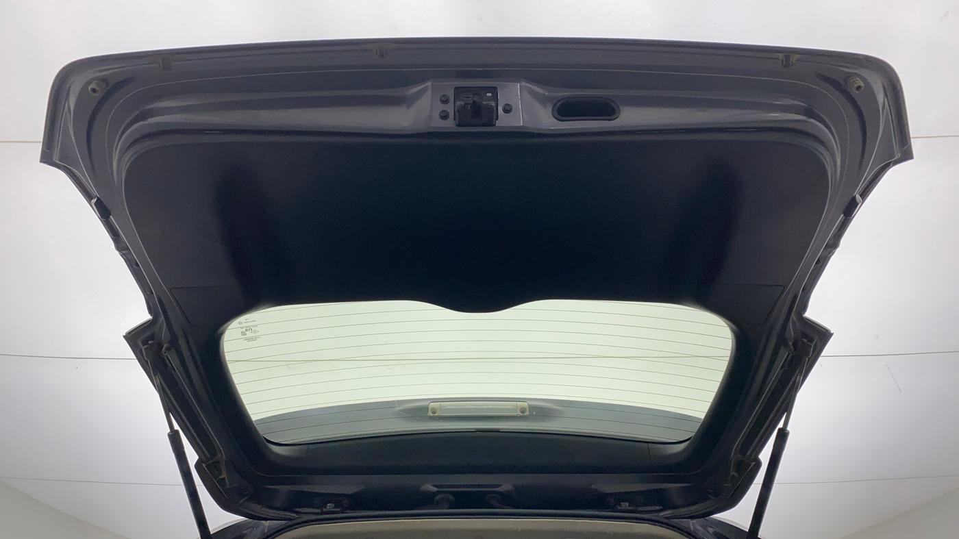 2019 Toyota Innova Crysta 2.8 ZX AT 7 STR, Diesel, Automatic, 49,585 km, Boot Door Open