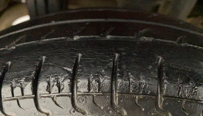 2012 Maruti Alto LXI, Petrol, Manual, 89,565 km, Right Rear Tyre Tread