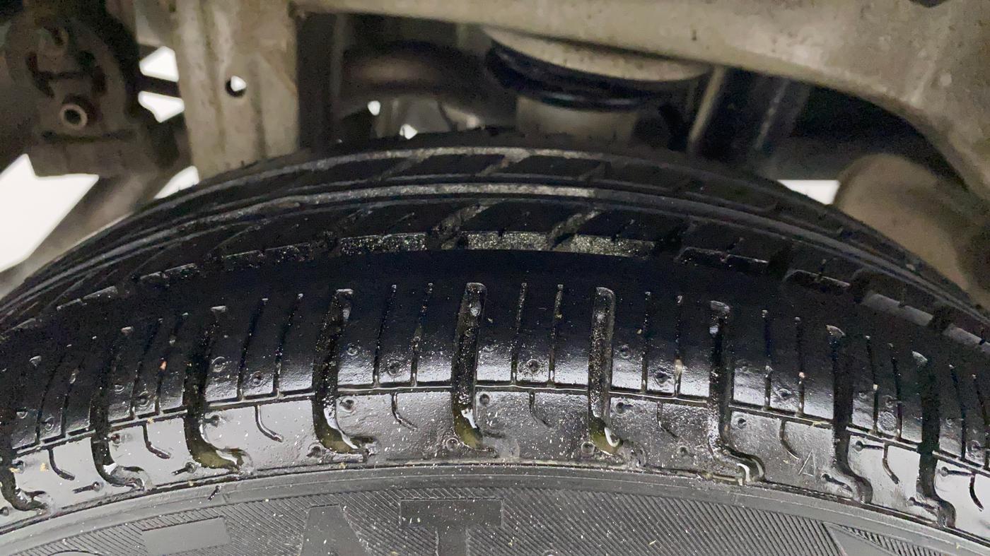 2017 Maruti Alto K10 VXI (O) AMT, Petrol, Automatic, 73,289 km, Right Rear Tyre Tread