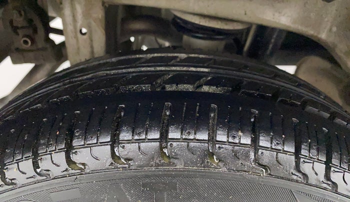 2017 Maruti Alto K10 VXI (O) AMT, Petrol, Automatic, 73,289 km, Right Rear Tyre Tread