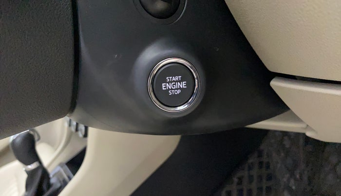 2016 Skoda Superb L&K 1.8 TSI AT, Petrol, Automatic, 70,037 km, Keyless Start/ Stop Button