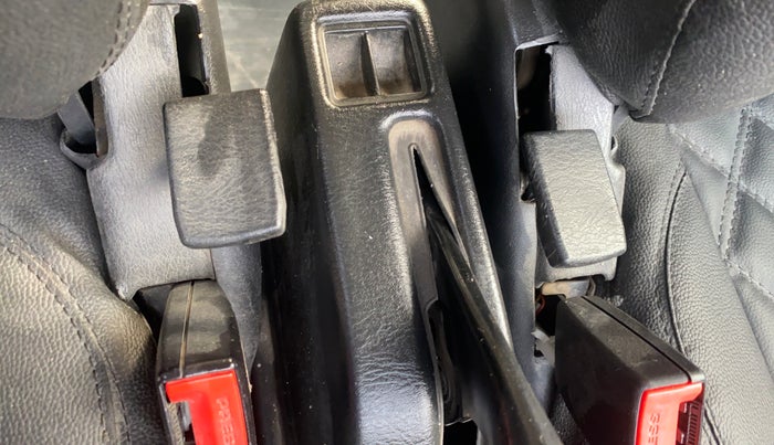 2020 Maruti Eeco 5 STR WITH A/C+HTR, Petrol, Manual, 65,614 km, Driver Side Adjustment Panel