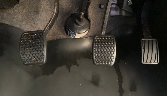 2020 Maruti Eeco 5 STR WITH A/C+HTR, Petrol, Manual, 65,614 km, Pedals