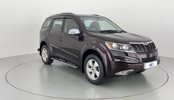 2015 Mahindra XUV500 W8 FWD, Diesel, Manual, 43,416 km, Right Front Diagonal