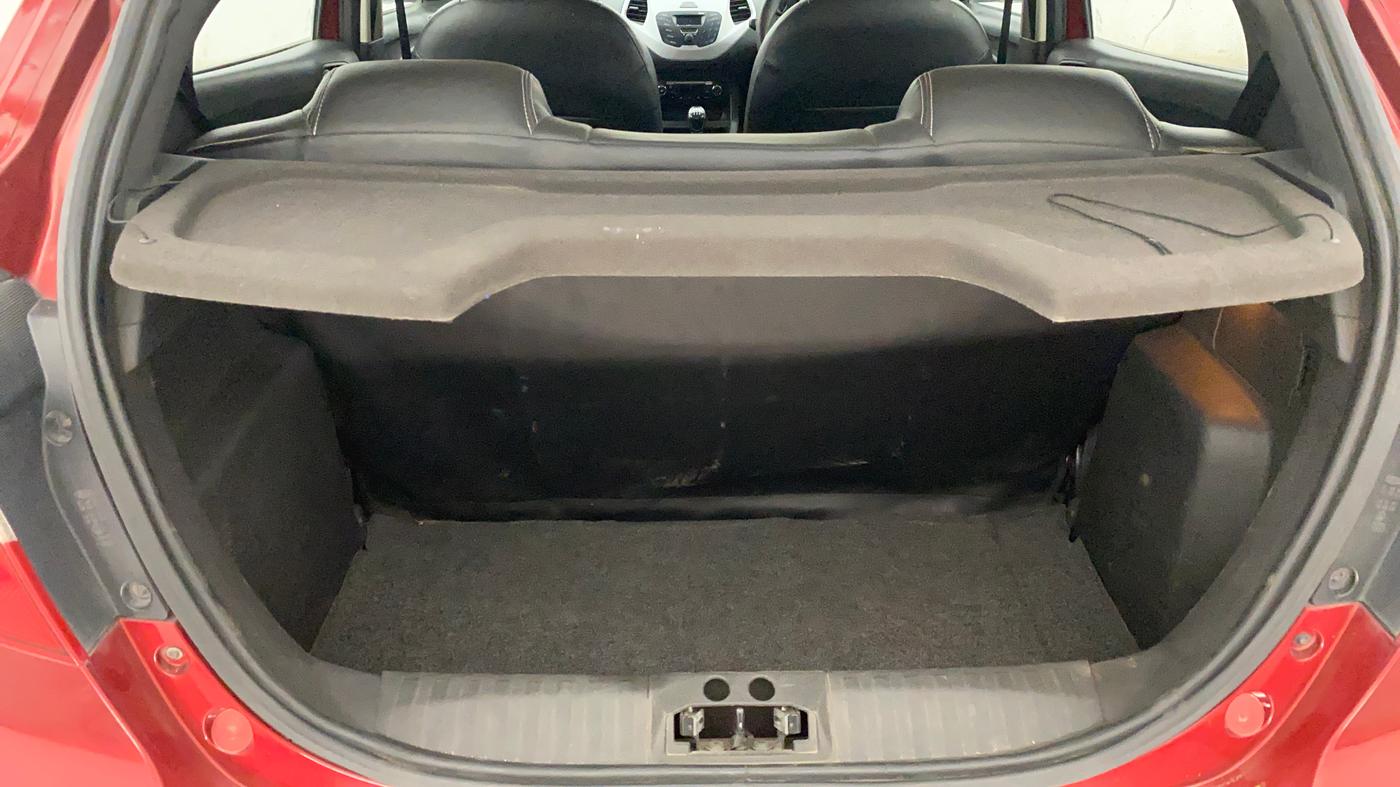 2017 Ford New Figo TITANIUM 1.2 PETROL MT, Petrol, Manual, 34,264 km, Boot Inside