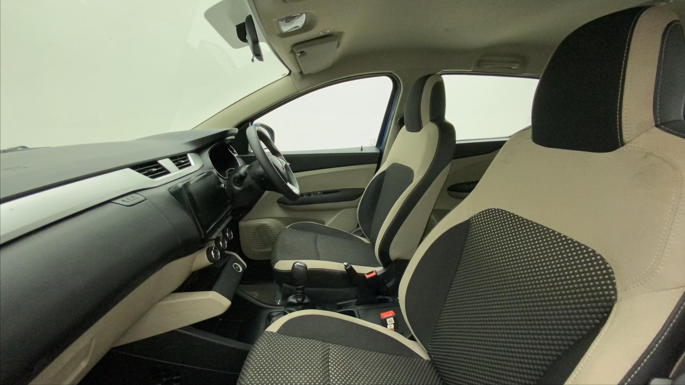 2021 Renault TRIBER RXZ AMT, Petrol, Automatic, 13,303 km, Right Side Front Door Cabin