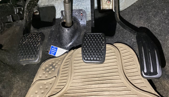 2015 Maruti Alto 800 VXI, Petrol, Manual, 51,074 km, Pedals