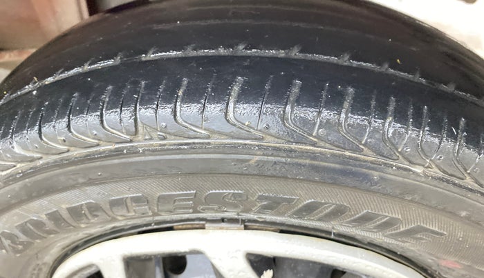 2015 Maruti Alto 800 VXI, Petrol, Manual, 51,074 km, Left Rear Tyre Tread