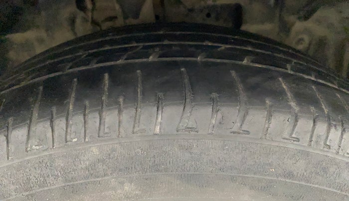 2018 Ford Ecosport TITANIUM 1.5L DIESEL, Diesel, Manual, 99,668 km, Right Front Tyre Tread