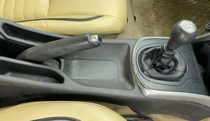 2018 Honda City V MT PETROL, Petrol, Manual, 49,786 km, Gear Lever