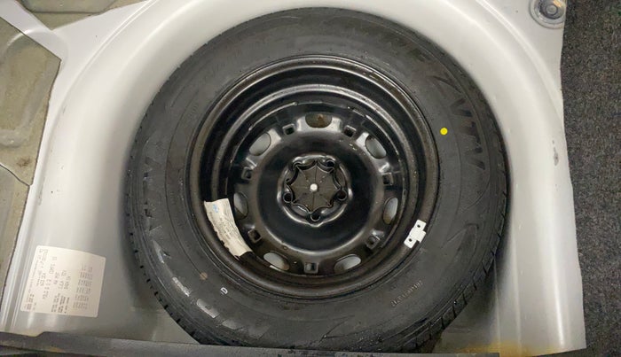 2017 Volkswagen Polo COMFORTLINE 1.2L, Petrol, Manual, 24,981 km, Spare Tyre