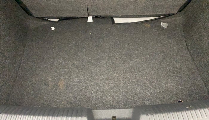 2017 Volkswagen Polo COMFORTLINE 1.2L, Petrol, Manual, 24,981 km, Boot Inside