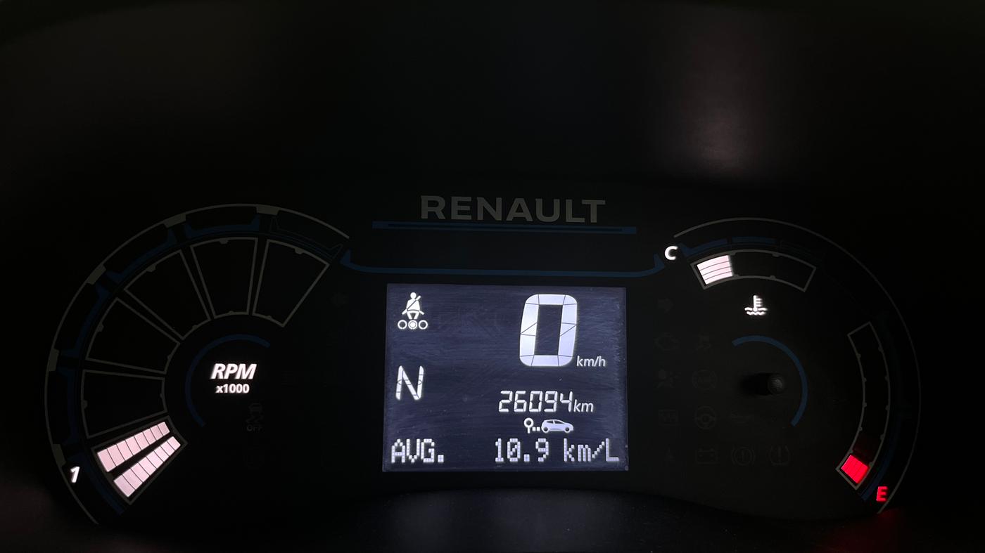 2025 Renault Kwid RXT 1.0 AMT, Petrol, Automatic, 26,043 km, Odometer Image