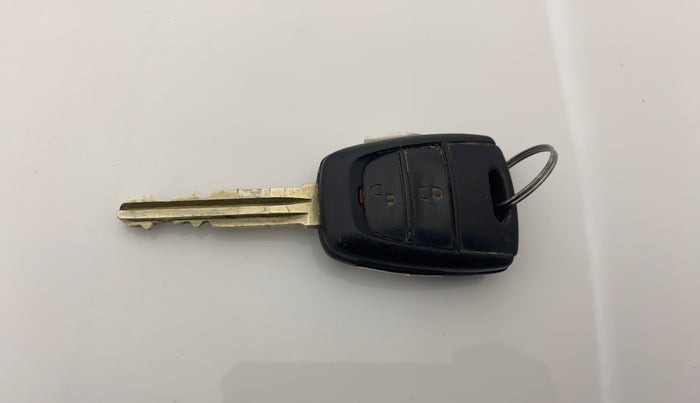 2014 Hyundai Eon 1.0 MAGNA +, Petrol, Manual, 52,140 km, Key Close Up