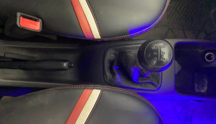 2014 Hyundai Eon 1.0 MAGNA +, Petrol, Manual, 52,140 km, Gear Lever