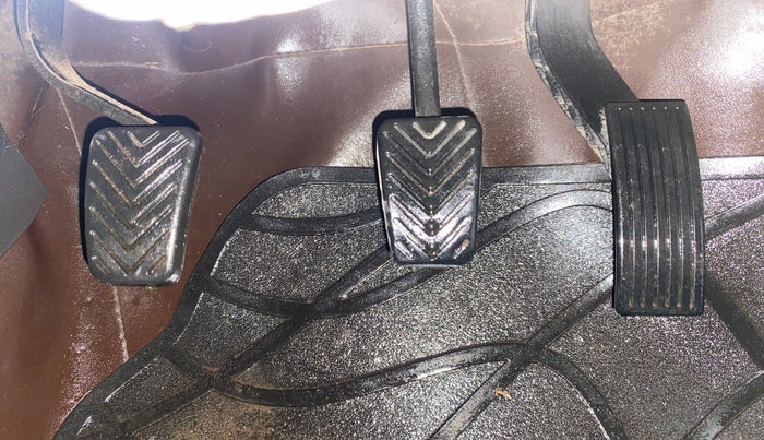 2014 Hyundai Eon 1.0 MAGNA +, Petrol, Manual, 52,140 km, Pedals