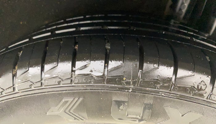 2025 KIA SYROS HTX Plus (O) 1.0 Turbo 7DCT, Petrol, Automatic, 8,832 km, Left Rear Tyre Tread