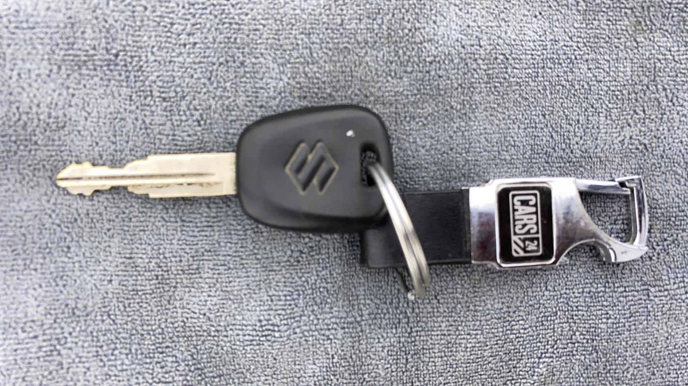 2019 Maruti Alto 800 LXI, Petrol, Manual, 9,221 km, Key Close Up