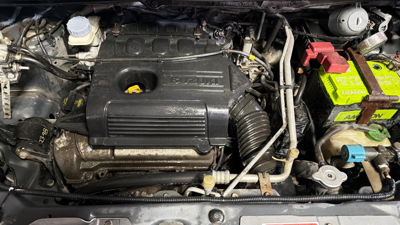 2015 Maruti Wagon R 1.0 LXI, CNG, Manual, 74,541 km, Engine View
