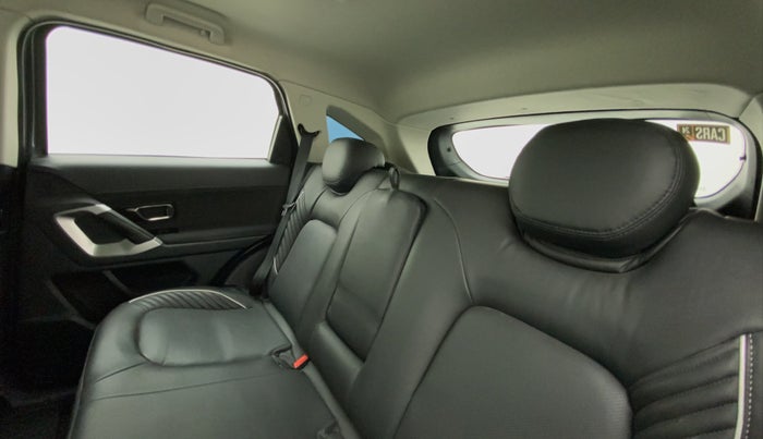 2023 Tata Harrier XT 2.0L KRYOTEC, Diesel, Manual, 16,650 km, Right Side Rear Door Cabin
