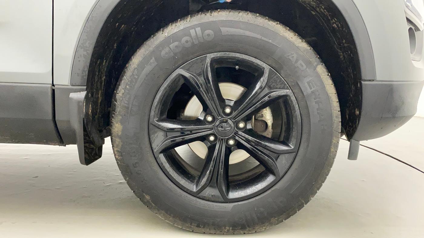 2023 Tata Harrier XT 2.0L KRYOTEC, Diesel, Manual, 16,650 km, Right Front Wheel