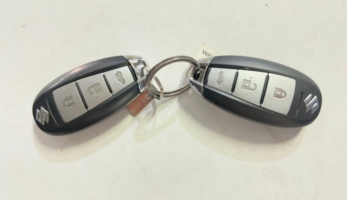 2019 Maruti Ciaz ALPHA  AT 1.5 SHVS PETROL, Petrol, Automatic, 85,193 km, Key Close Up